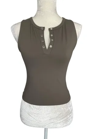 Express Green Fitted Stretchy Grommet Sleeveless Tank Top Women’s Size S thumbnail 1
