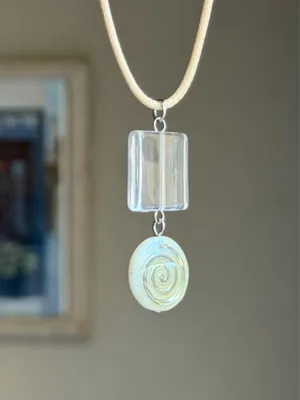 Handmade boho vintage grunge funky whimsical unique swirl shell bead necklace🌀⭐️ thumbnail 2