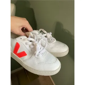 VEJA V-10 Sneakers Size US 4 / EU 35 White Coral thumbnail 6