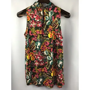 Women’s Loft Ruffle Mock Neck Multicolor Sleeveless Floral Size Medium thumbnail 2
