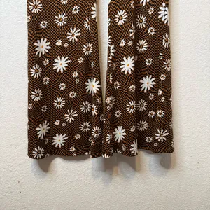 Altar’d State Daisy Extreme Flare Leggings Checkered Size Medium thumbnail 2