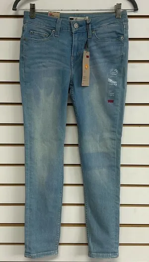 Levi's 535 Ultra Low Rise Legging Crop NWT Size 27 Light Wash Color Variation thumbnail 1