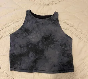 Old Navy Powerchill Tank Top thumbnail 1