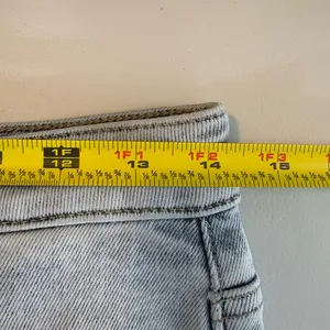 Risen High Rise Distresed Crop Straight‎ Denim Jeans Light Wash Size 7/28 0437 thumbnail 8