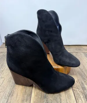 Diane von Furstenberg Black Suede V-Cut Wedge Ankle Boots Wood Heel 8.5M 38.5 thumbnail 1