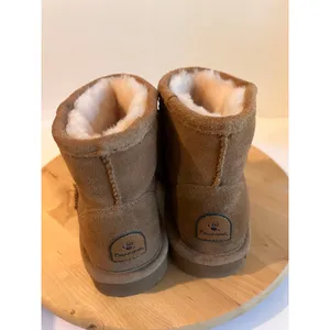 Banana Republic Bearpaw Chestnut Brown Suede Leather Low Top Ankle Lined Cozy Boots Size 9 thumbnail 4