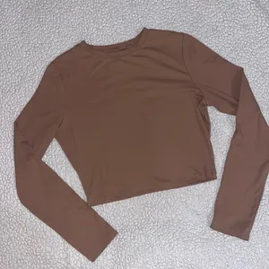 Cropped Long Sleeve Brown Size M thumbnail 1