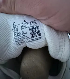 Nike Air Jordan 1 Low SE Women’s thumbnail 8