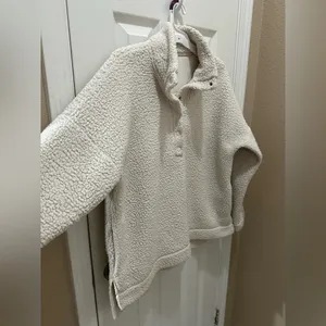 AERIE Ivory Cloud Sherpa Oversized Sweater Super Soft Cozy size Medium thumbnail 11