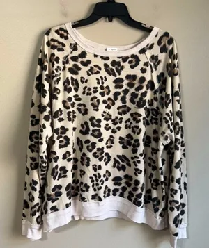 By Together Collection‎ large long sleeve top thumbnail 1