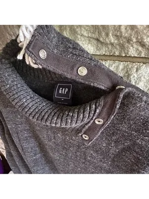 GAP turtleneck sweater gray pink snap neckline thumbnail 4