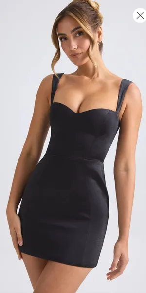 Dress thumbnail 1