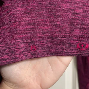 Lululemon Swiftly Tech Long Sleeve Crew in Heathered Jewelled Magenta thumbnail 6