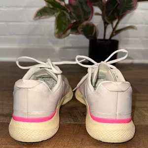 Veja Impala Engineered-Mesh Glaze Parme Women's White and Pink Sneakers thumbnail 2