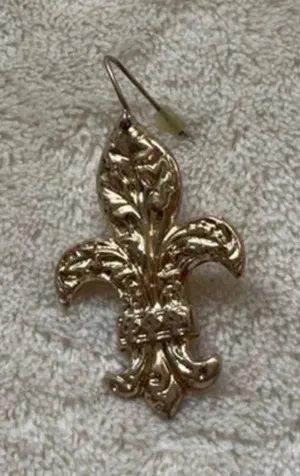 Earring thumbnail 1