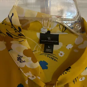 Mustard floral Worthington blouse Sz L thumbnail 3