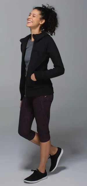 Capris thumbnail 1