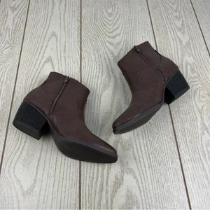 Style & Co Women's Perriee Western Ankle Booties 7.5M Chocolate Brown Smooth $80 thumbnail 4