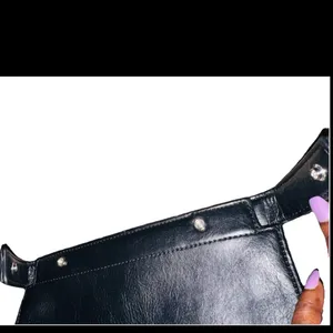 Matt & Nat SIMS Vegan Leather Clutch Minimalist Sustainable Eco Conscious Black thumbnail 4