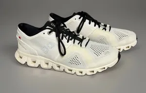 On Running Cloud X Women's White/Black Running Shoes Size 7.5 thumbnail 1