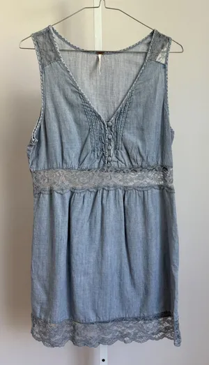 Free People sz M Blue Chambray‎ Lace Trim Sleeveless Boho Mini Dress Cottagecore thumbnail 1