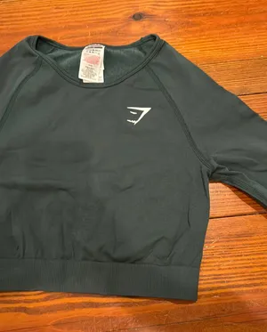 Green Gymshark Top Crop thumbnail 3