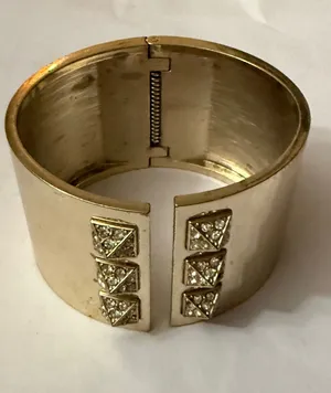 Victoria's Secret Jewelry thumbnail 1