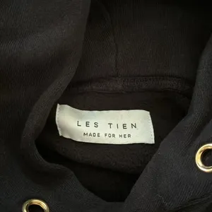 Les Tien Black Hoodie thumbnail 2