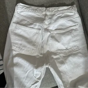 AGOLDE 90's Mid Rise Loose Jeans in Cloudburst thumbnail 5