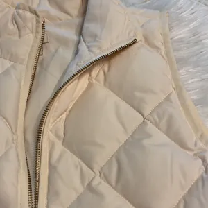 J.Crew Puffer Vest size S BNWOT length 25” bust 36” color cream thumbnail 14