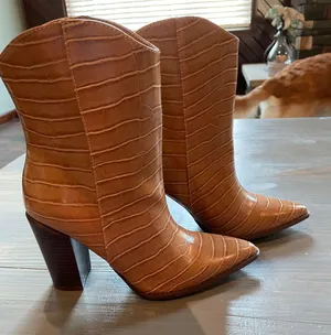 Boots thumbnail 1