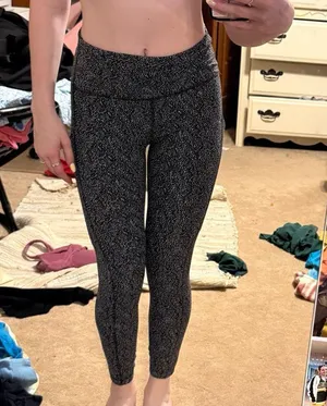 athleta leggings thumbnail 1