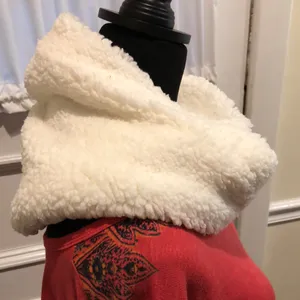 Women’s Ivory Fleece Infinity Scarf / Neck Warmer NWT thumbnail 2