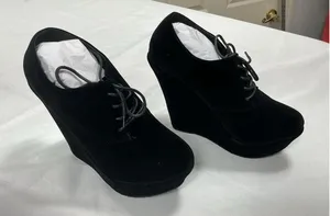 Womans New Forever Trendy Lace Up Platform Wedge Bootie Size 8 Black thumbnail 2