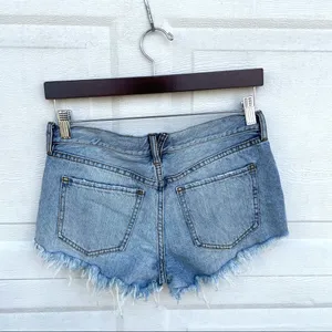 We The Free Women’s Shorts Blue Denim Button Fly Cut Off Distressed Size 26 thumbnail 3