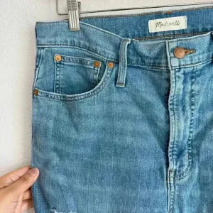 Madewell‎ The Perfect Vintage High Rise Distressed Raw Hem Jeans Women's Size 31 thumbnail 4