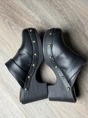 Steve Madden Leather Studded Platform Clogs – Women’s Size 6M thumbnail 9