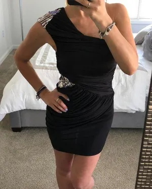 Windsor Off the shoulder sequins black dress thumbnail 1