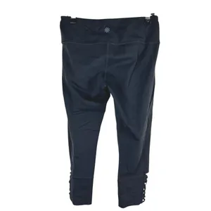 Athleta Mind Over Mat Criss Cross Capri Length‎ Leggings Size Small 722063 thumbnail 4
