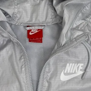 Nike Windbreaker Jacket Blue White Full Zip Hooded Jacket Size Women's XS thumbnail 4