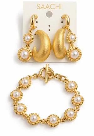 Saachi Gold Tone Pearl Charm Bracelet Statement Earring Jewelry Set thumbnail 1