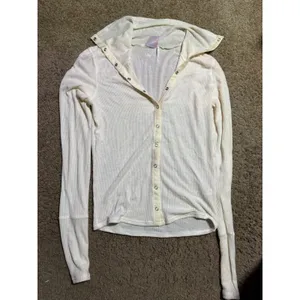 Out From Under Cream Ribbed Knit Snap Front Long Sleeve Top Spread Collar Off White Medium thumbnail 2