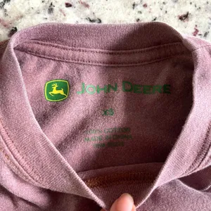 John Deere Graphic T-Shirt Womens XS Brown Mauve Farmcore Cotton Crew Neck Tee thumbnail 4