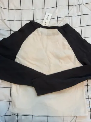 Brandy Melville Long Sleeve  thumbnail 3