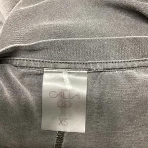 Athleta Calia Gray Muscle Tee with Cap Sleeves and Crew Neckline thumbnail 5