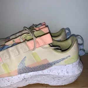 Nike Crater Impact Cashmere/ Aluminum-lime ice Women’s Size 9.5 thumbnail 2