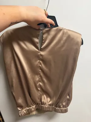 Boutique Top thumbnail 2