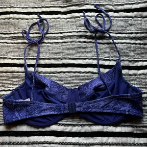 Victoria's Secret NWOT swim top thumbnail 2