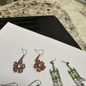 Lot Of 3 Dangle Drop Mix Pierced Earrings Flower, Mismatched Set, Beaded Pair thumbnail 5