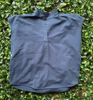 FIGS Blue Technical Collection Scrub Top size Small  thumbnail 1